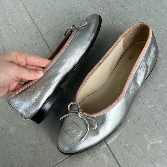 Chanel Silver Ballet Flats - Picture 1 of 7